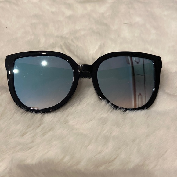 EUC Aldo Black Cat Eye Sunglasses